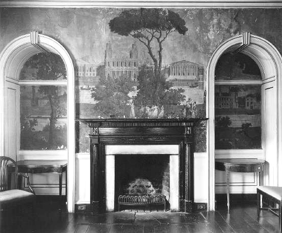 Photo of a Southern interior by Frances Benjamin Johnston
